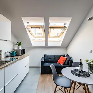 Neo Sky Apartment, Free Parking, 15 Min Walk Old Town&kazimierz - By Homelike Apartament